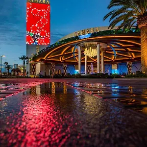 منتجع Sahara Vegas